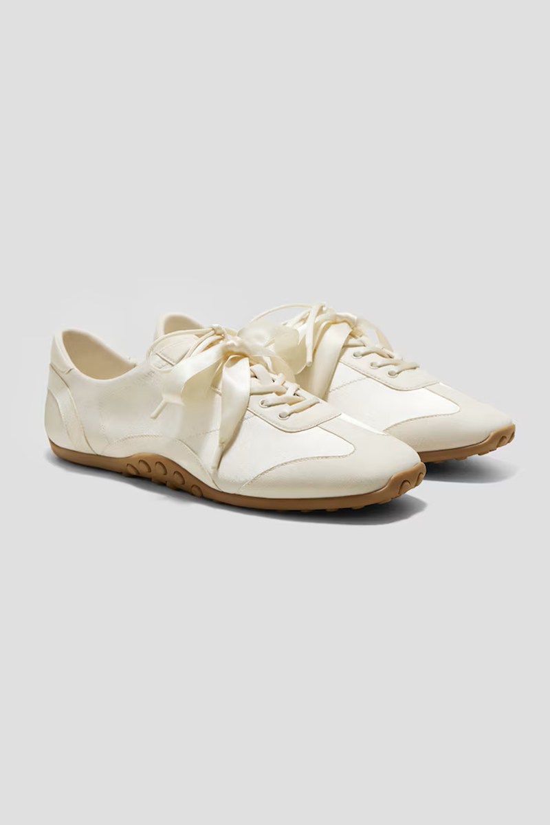 Sneakerinas Carol en color crema